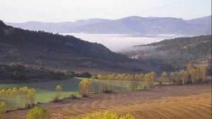 Julia Martinezen (Fundación Nueva Cultura del Agua) agerraldia Arabako Batzar Nagusietan