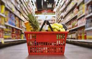 Un informe demuestra que pagar menos por algunos alimentos cuesta, en realidad, más caro